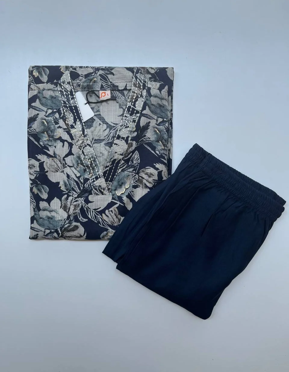 2 Pieces Set - View 2