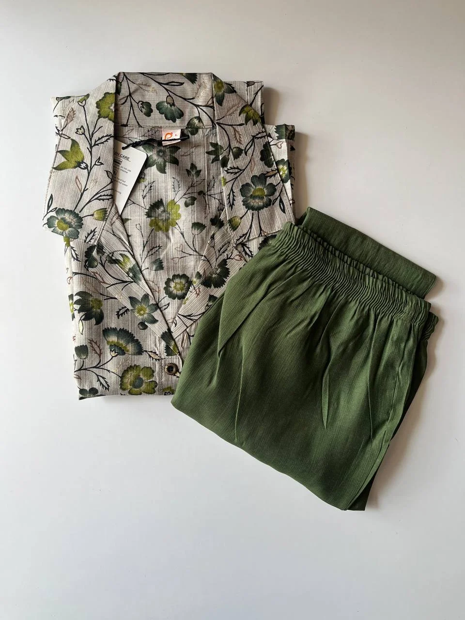 2 Pieces Set - View 2