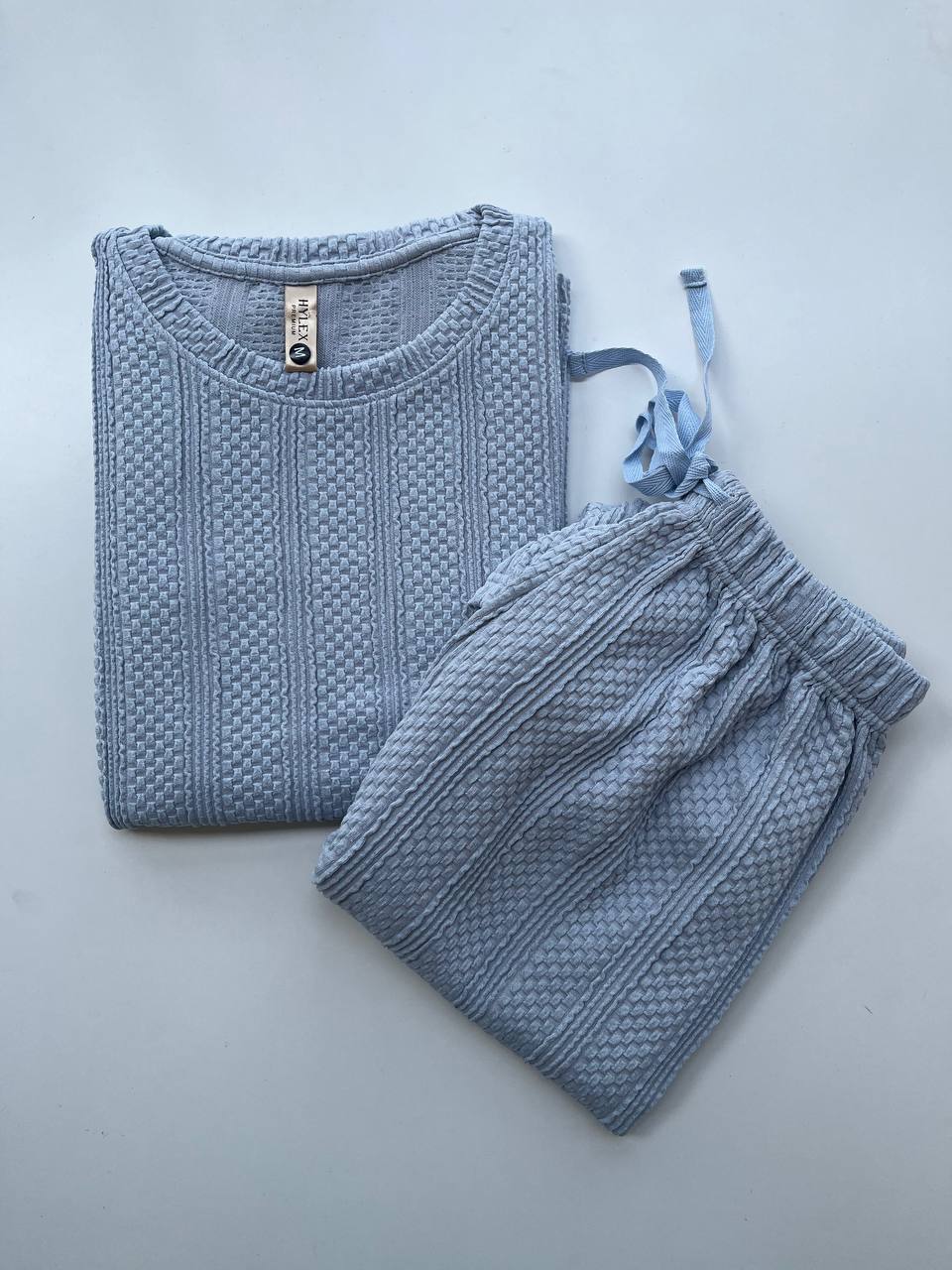 Solid Capri Set - View 2