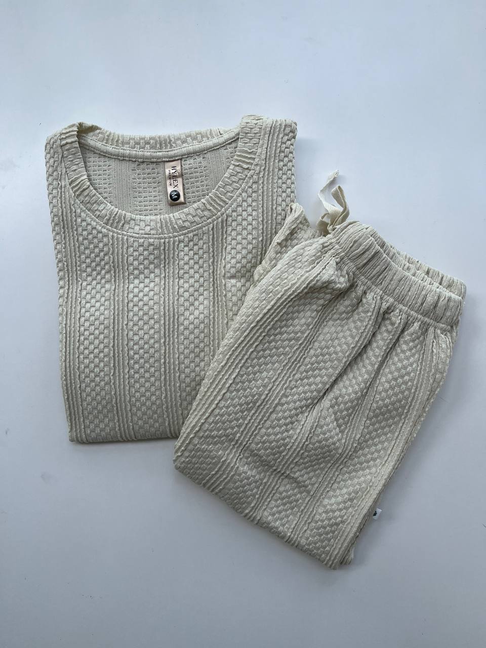Solid Capri Set - View 2